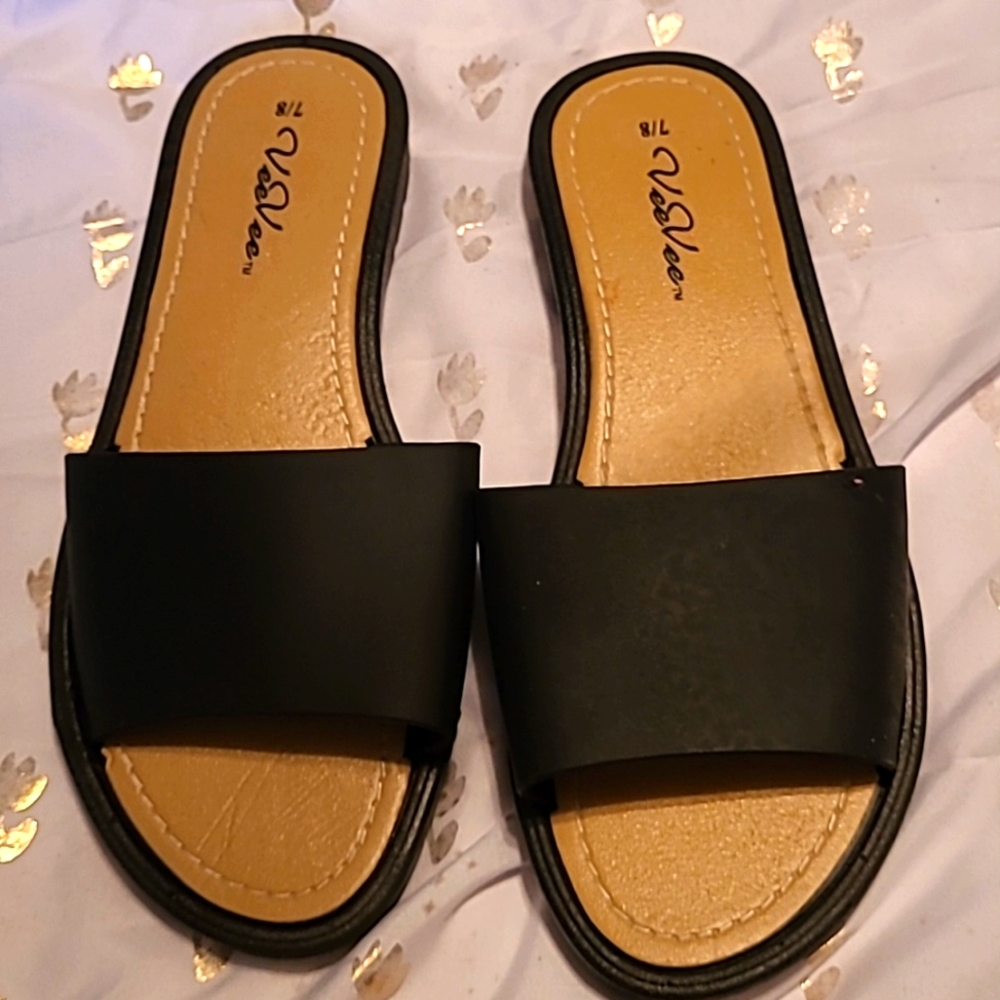 VeeVee slip on sandals